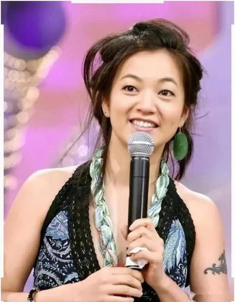 毛细姨控阿雅抄袭,阿雅道歉下架视频