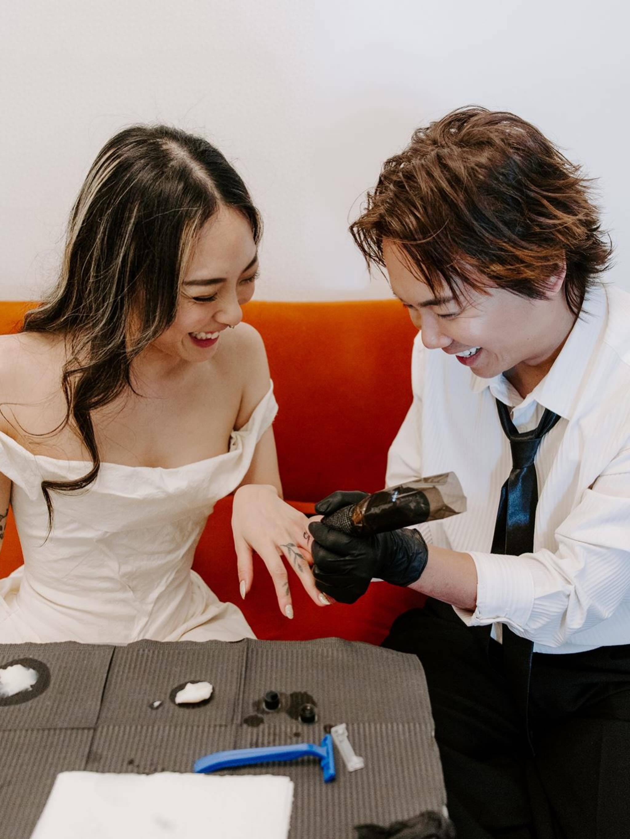 香港男星被曝出轨前女友闺蜜，今官宣结婚