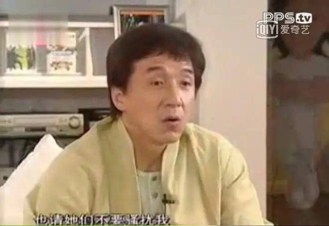 考古吴绮莉曝成龙拒认女:无人要求亲子鉴定