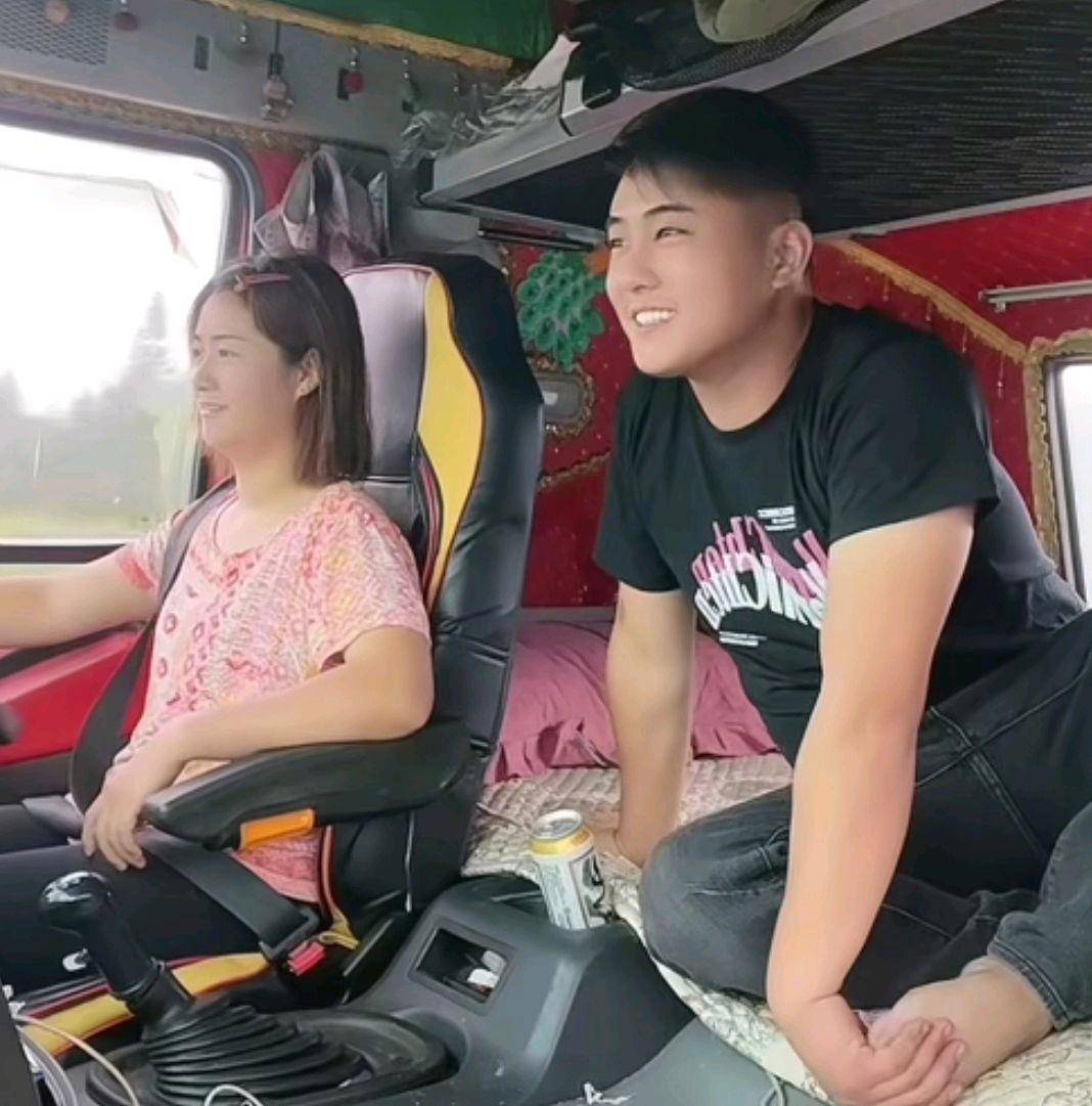 95后网红啊蛋自曝婚变，小姨子失踪