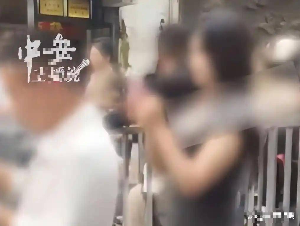 湖南铁笼事件 相关人员被查处