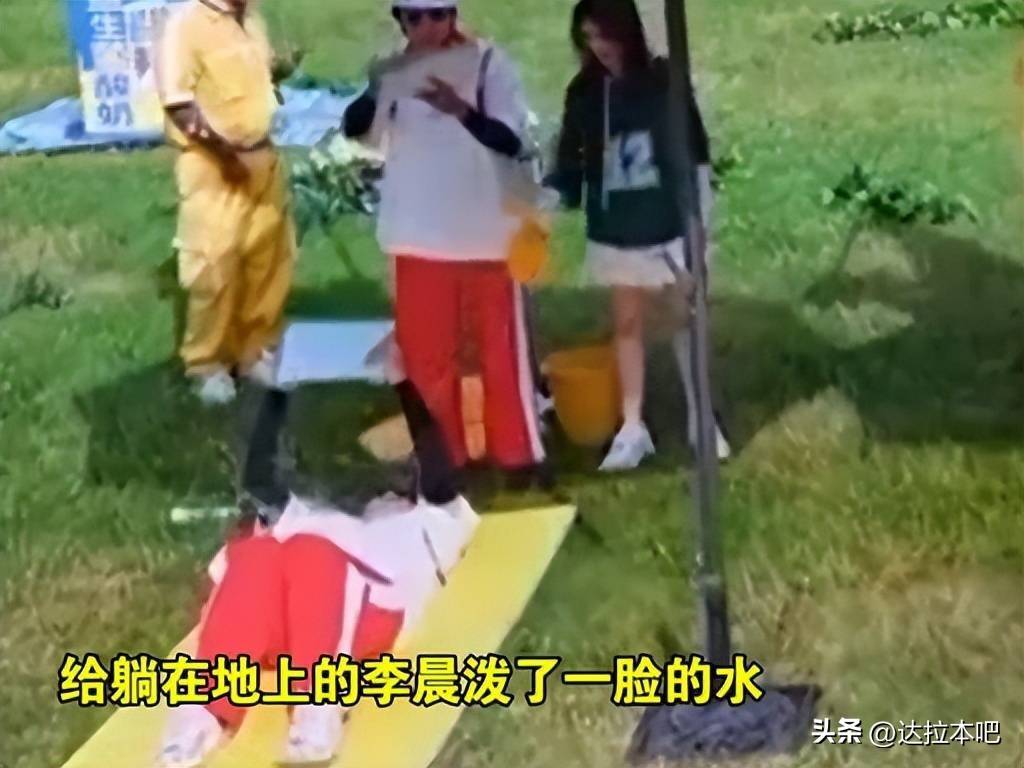 2026娱乐圈翻车潮:顶流接连跌下神坛,无人心疼