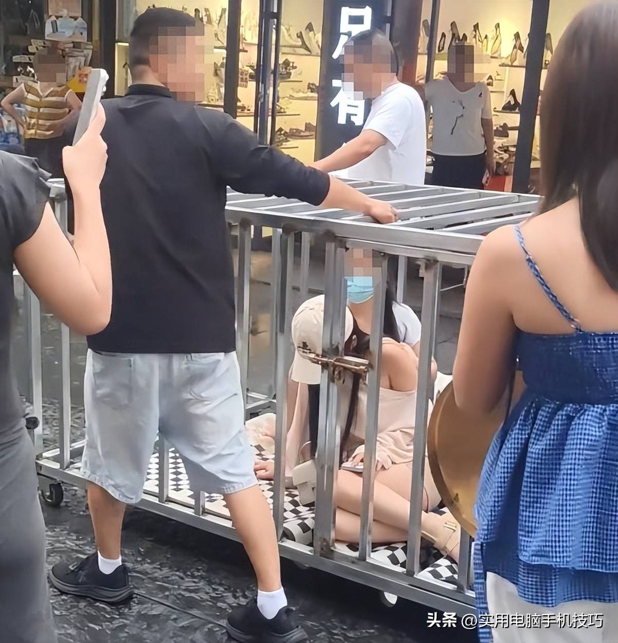 湖南女子浸猪笼后续:8人全被刑拘,网红低俗PK被严惩