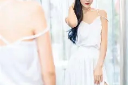 7月刚开始连曝4个瓜!照、偷吃顶风作案关晓彤最意外