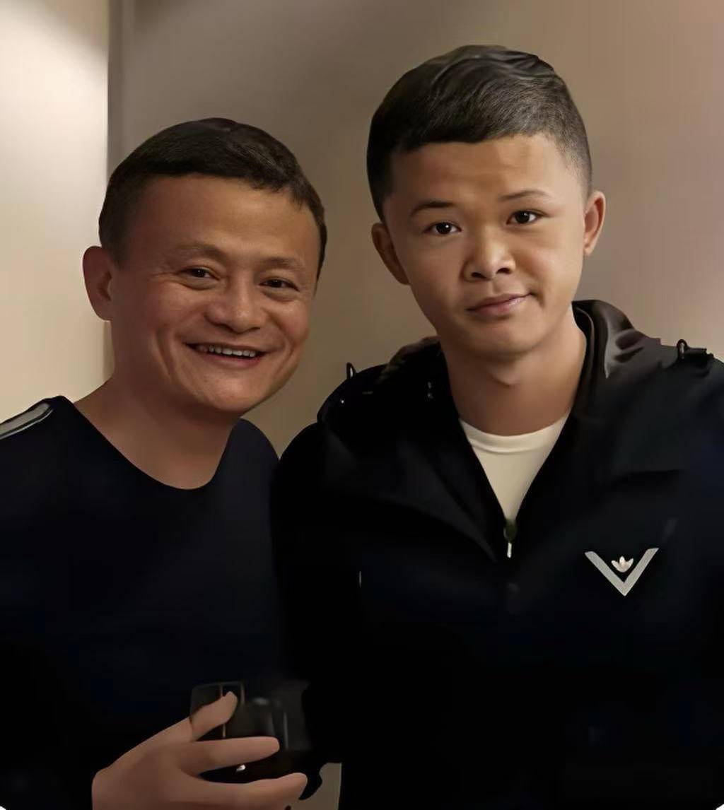 小马云当爸!女友怀双胞胎仅一月