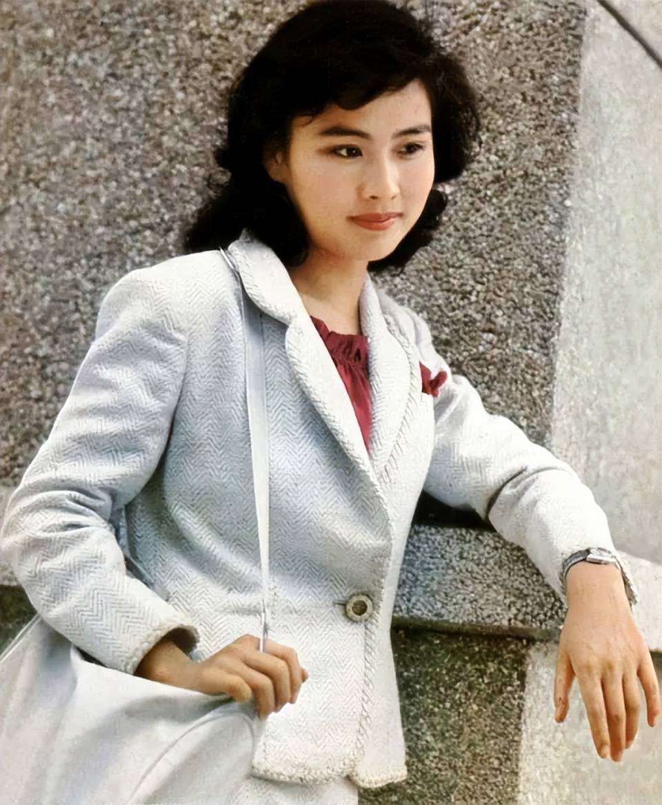 盘点4女星失败婚姻:矛盾公开,遗憾离世太唏嘘