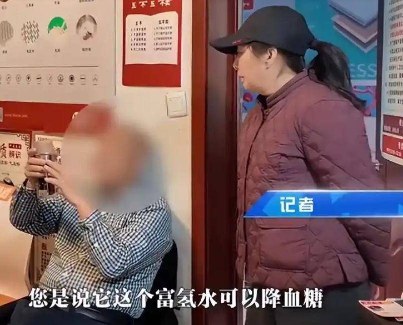 倪萍屡错,名利难自救