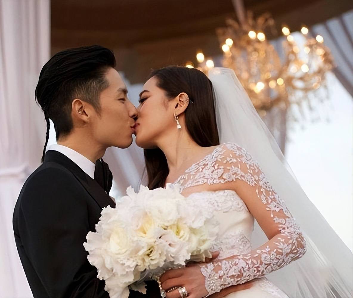 惊!1月4瓜:二婚、起诉、顶流恋爱脑、韩红道歉