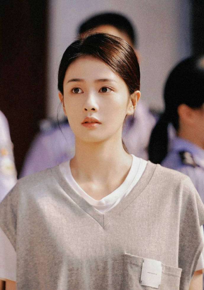 白鹿被黑反转：六连声明打脸谣言，人设保住了？