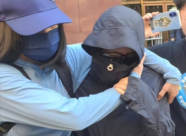 丈夫去世17天就交新男友，49岁女子毒杀未遂案开庭宣判