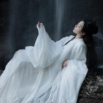 “你找一个我还你一片”！妻子监控现形后的神逻辑看呆网友