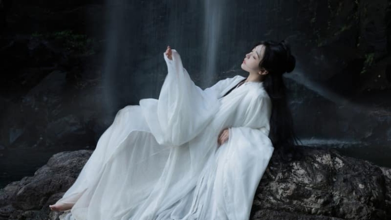 “你找一个我还你一片”！妻子监控现形后的神逻辑看呆网友