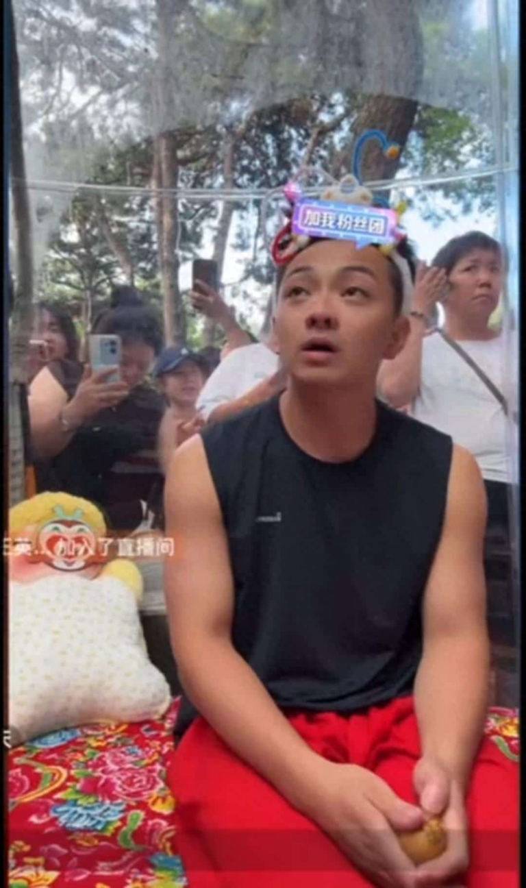 女子上门找雪饼猴要赔偿，连孩子亲爹是谁都不知道